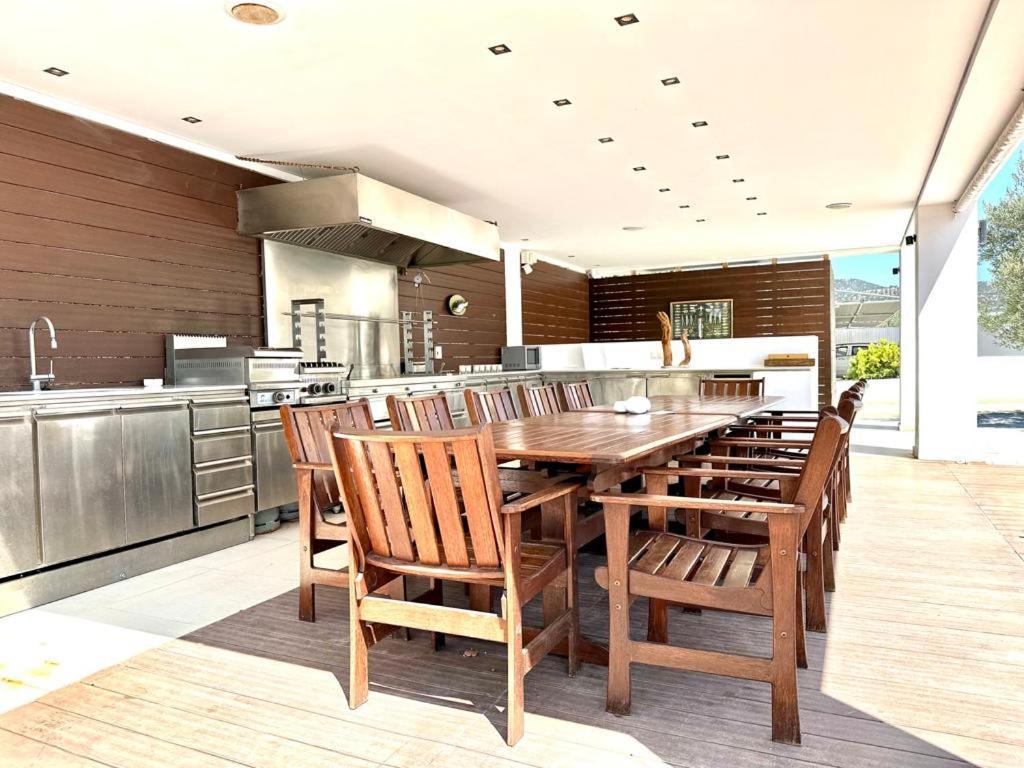 Leblanc Luxurious Beachfront Villa, Gcollectiongr Ермиони Екстериор снимка