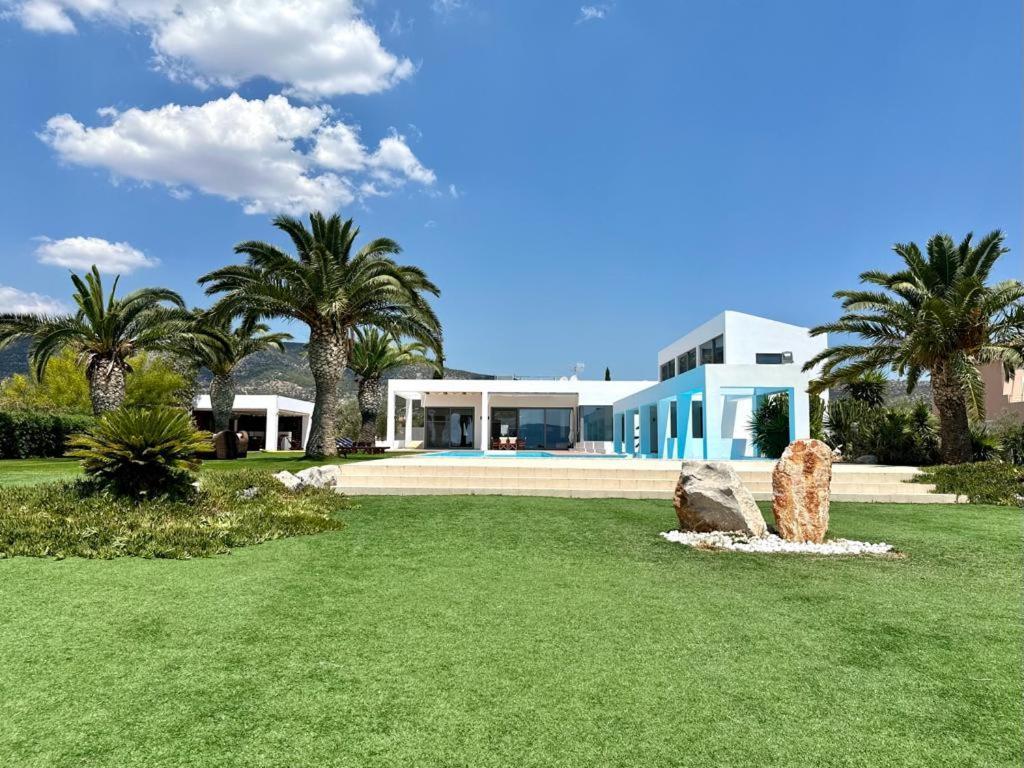 Leblanc Luxurious Beachfront Villa, Gcollectiongr Ермиони Екстериор снимка