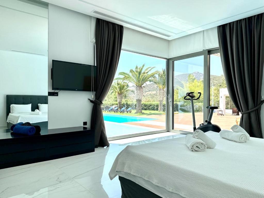 Leblanc Luxurious Beachfront Villa, Gcollectiongr Ермиони Екстериор снимка