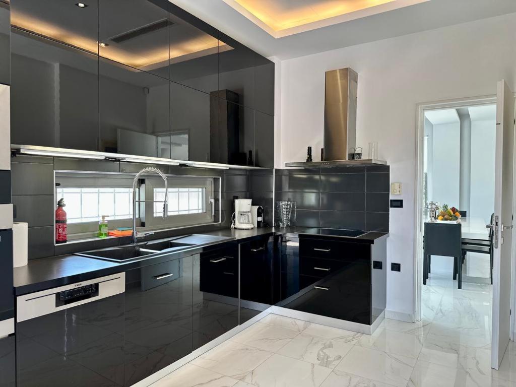Leblanc Luxurious Beachfront Villa, Gcollectiongr Ермиони Екстериор снимка