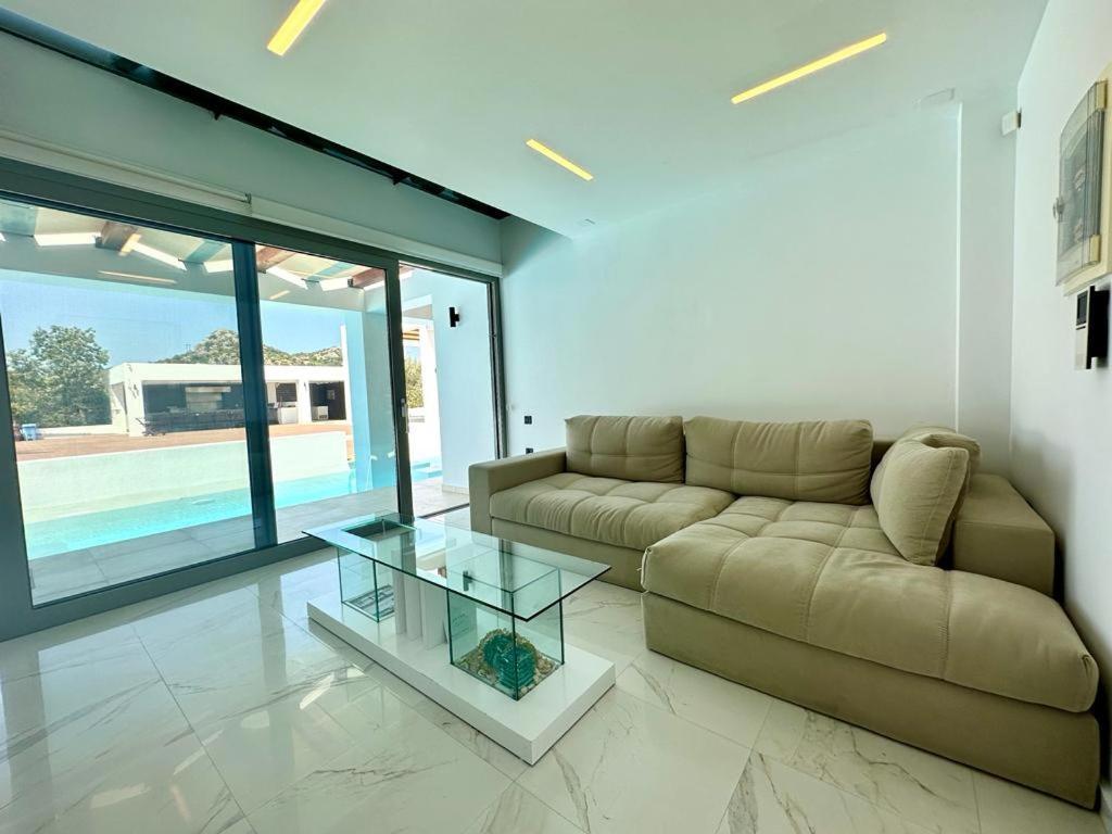 Leblanc Luxurious Beachfront Villa, Gcollectiongr Ермиони Екстериор снимка