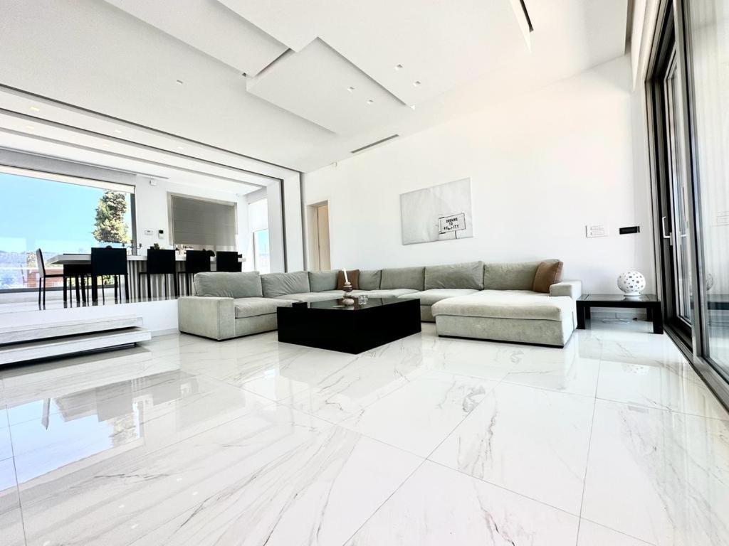 Leblanc Luxurious Beachfront Villa, Gcollectiongr Ермиони Екстериор снимка