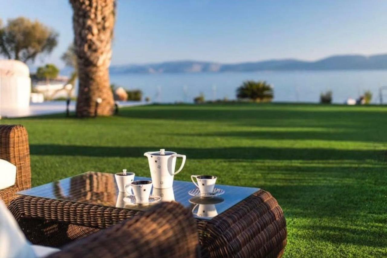 Leblanc Luxurious Beachfront Villa, Gcollectiongr Ермиони Екстериор снимка
