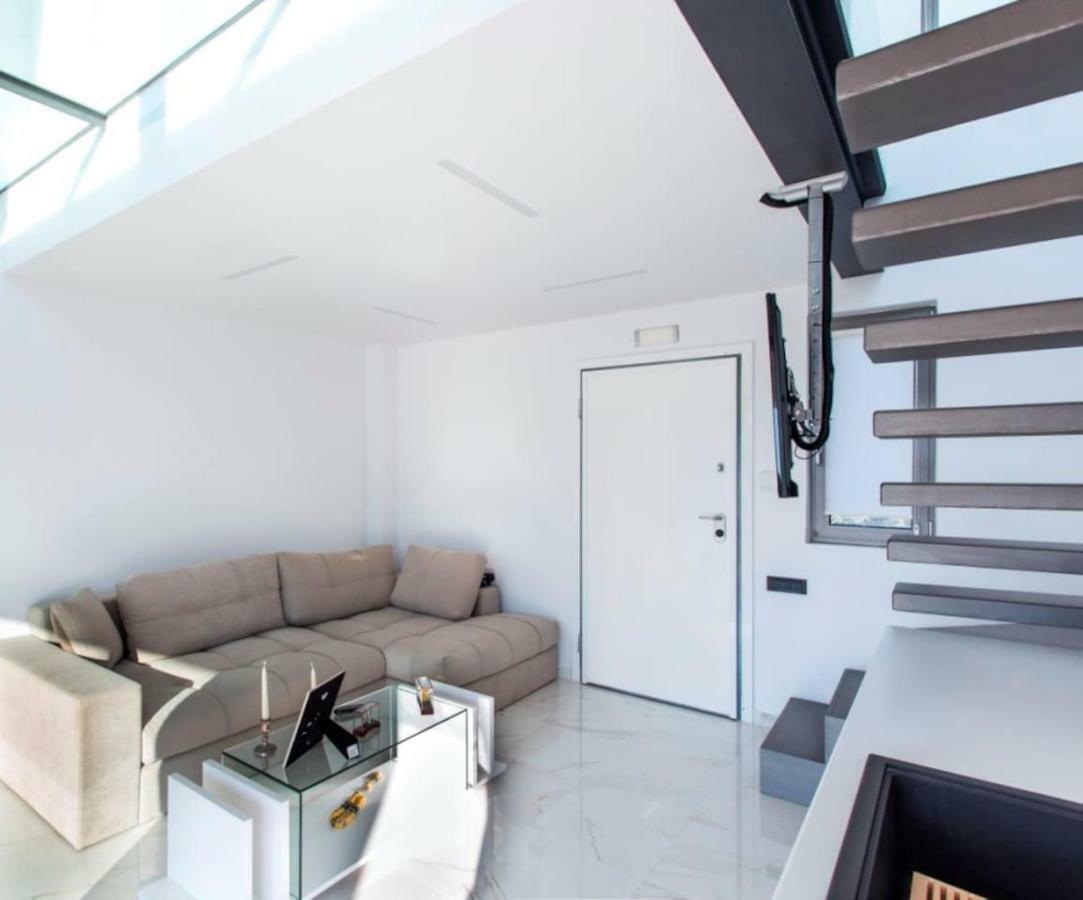 Leblanc Luxurious Beachfront Villa, Gcollectiongr Ермиони Екстериор снимка